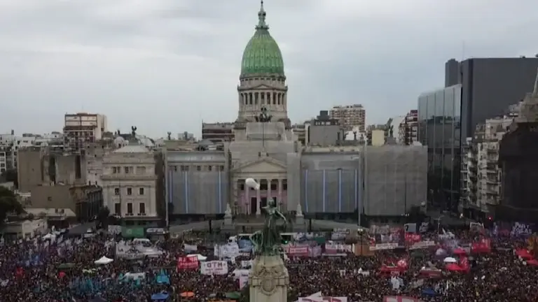 VIDEO | Polémico mensaje del Gobierno en el Día de la Mujer: "Reafirmamos nuestro combate a la ideología woke"