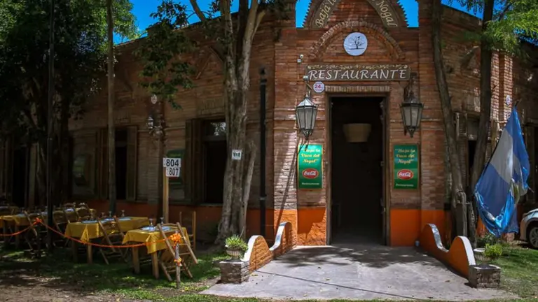 Ni Plomer ni Cazón: el pueblo gastronómico a pocos kilómetros de Buenos Aires que sorprende a los turistas