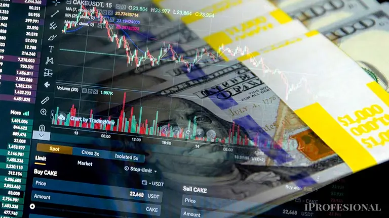 El dólar blue se recalentó y llegó a los $1.325, el nivel más alto en siete meses