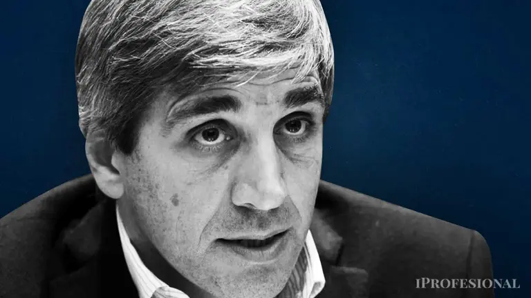 El plan de Caputo para sacar pesos de la calle y llevar paz al dólar, a horas del acuerdo con el FMI