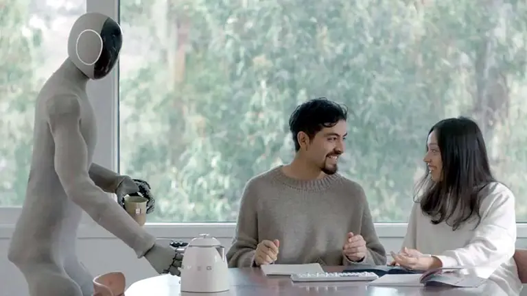 Este robot humanoide llega a los hogares: ¿El futuro de la convivencia o una invasión a la privacidad?