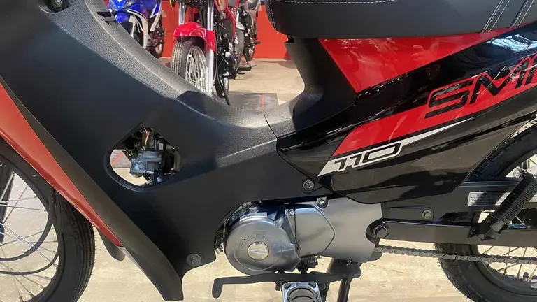 Es una de las motos más baratas de Argentina y desplazó a Honda Wave como la más vendida