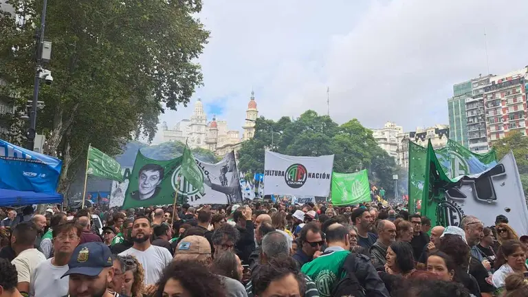 La CGT convoca a una movilización este miércoles, por el Día del Trabajador, en rechazo al ajuste del Gobierno