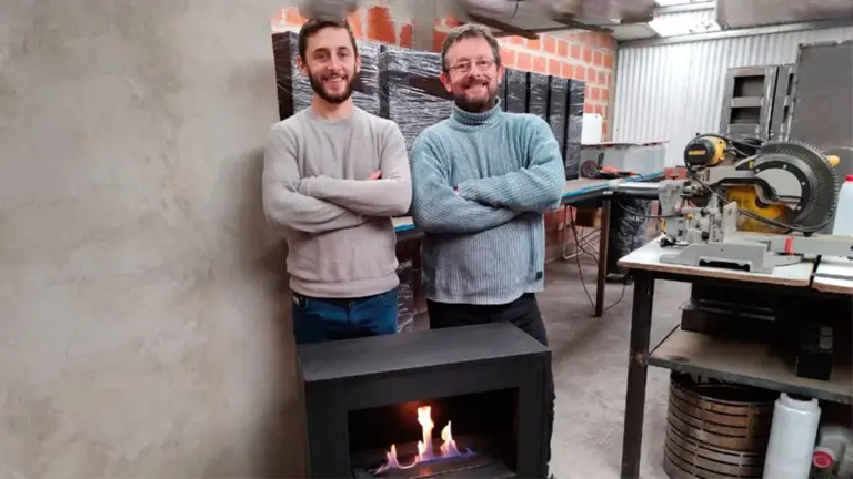 Son argentinos y crearon una estufa que calienta sin gas ni electricidad
