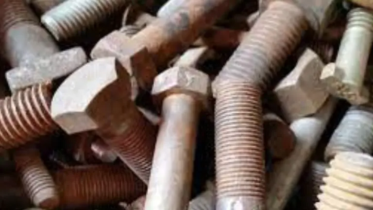 ¿Te sobraron tornillos? El truco para reciclarlos y transformarlos en una idea creativa