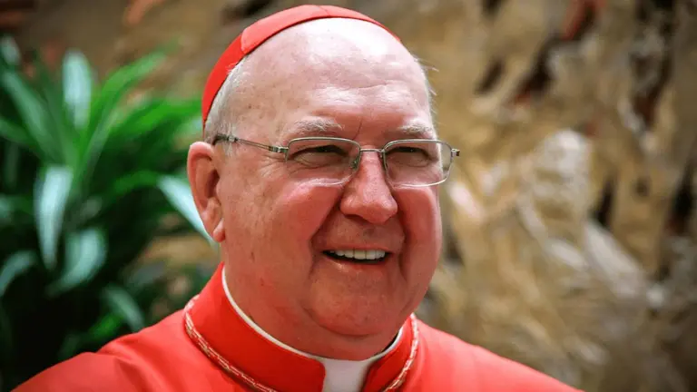 Cardenal Farrell