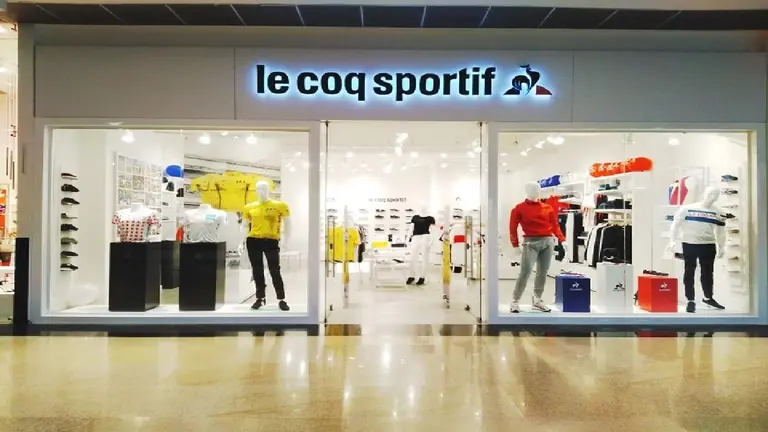 El outlet en CABA que liquida zapatillas Le Coq Sportif por menos de $40.000