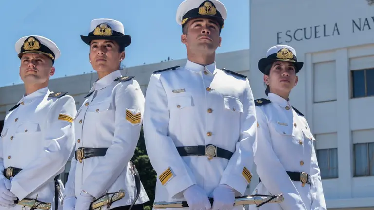 Abrió la inscripción para ingresar a la Armada Argentina: requisitos y cuál es el sueldo