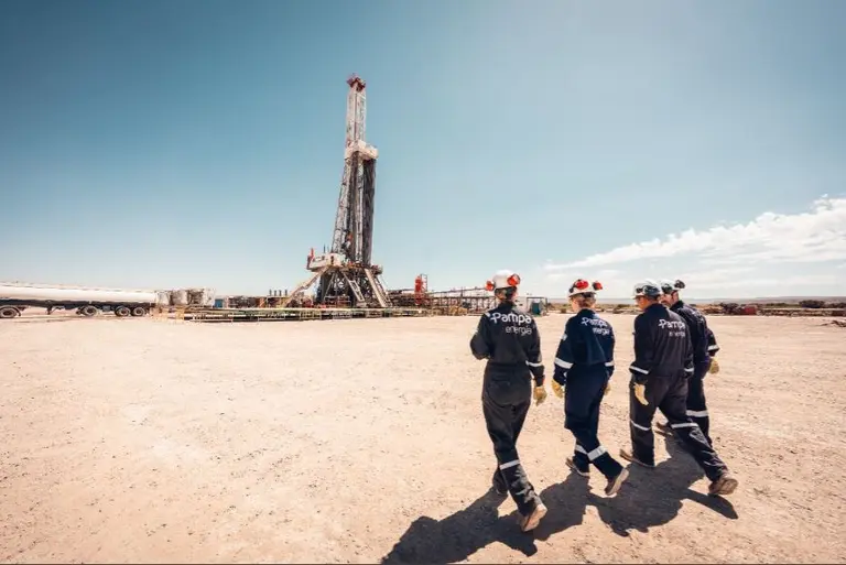 Pampa Energía se encamina al desarrollo del petróleo