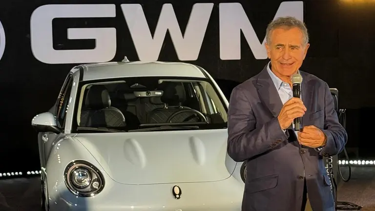 Por qué un referente del sector cree que Argentina debe dejar de fabricar autos y concentrarse en camionetas