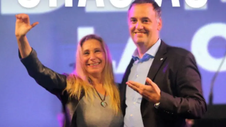 "Gracias": Adorni compartió un mensaje junto a Karina Milei para celebrar el triunfo