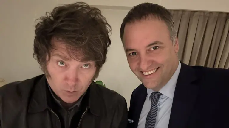 Milei le ganó la pulseada a Macri: Adorni dio la sorpresa, Santoro quedó segundo y el PRO sufrió una dura derrota