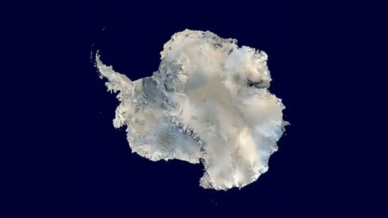 El único lugar del mundo sin dueño: por qué nadie reclama esta región de la Antártida