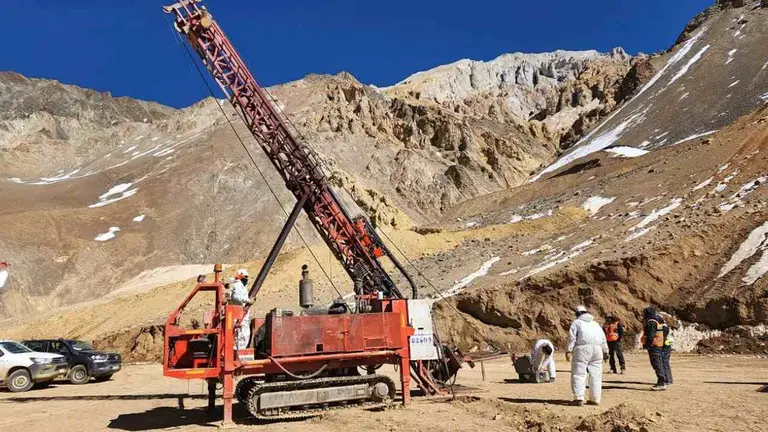 Dólares de la minería: descubren otro importante yacimiento de oro y cobre en San Juan