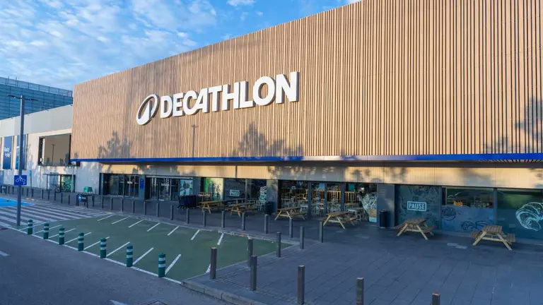 Decathlon adelanta su llegada a Argentina: fecha confirmada de apertura del primer local