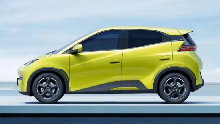 Cómo es y cuánto cuesta el auto eléctrico chino más barato que llega a la Argentina y es furor mundial