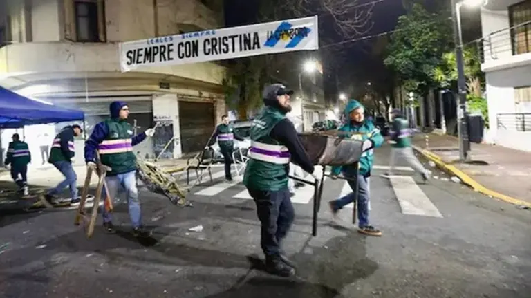 Presión oficial: descuentan el día a quienes marchen en apoyo a Cristina Kirchner