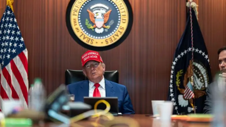 Nueva amenaza de Trump: advirtió que podría aplicar aranceles de hasta el 70% a algunos países