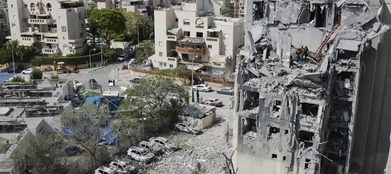 Irán admite que sus centrales nucleares fueron "gravemente dañadas" por los bombardeos