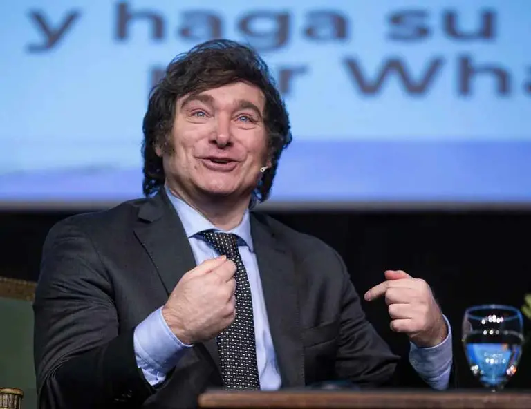 "Llora mandrilandia": la actividad económica creció fuerte en abril y Milei volvió a festejar en redes