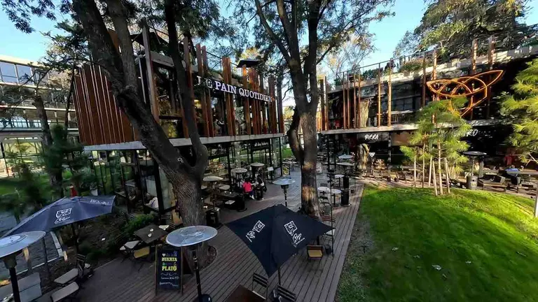 La increíble ubicación del polo gastronómico que es furor en Buenos Aires