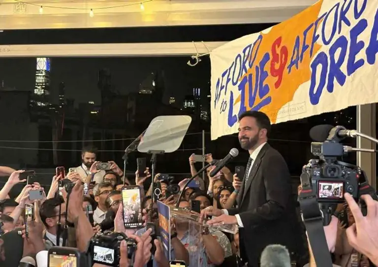 Quién es Zohran Mamdani, el particular candidato a alcalde de Nueva York que despierta la furia de Trump