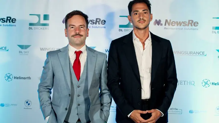 Estos emprendedores fusionaron los seguros con la aviación y hoy facturan millones