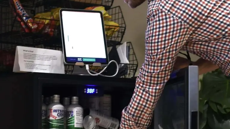 Una empresa puso una IA a dirigir un negocio, pero en un mes cayó en la ruina