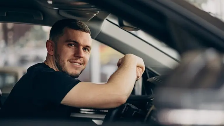 AGIP beneficia con descuentos a los dueños de autos que cumplan con este requisito clave