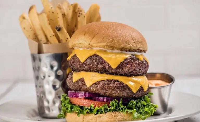 Hard Rock Café abre un nuevo restaurant en una exclusiva zona del Gran Buenos Aires