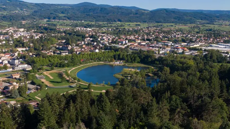 Ofrecen casas por 1 euro en un pueblito francés a horas de la Torre Eiffel: los detalles