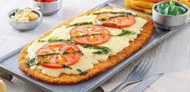 Messi impulsa la expansión internacional de una cadena argentina de milanesas con sabor local