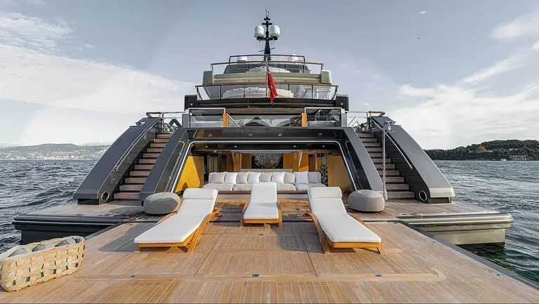 Yate de lujo de José Luis Manzano