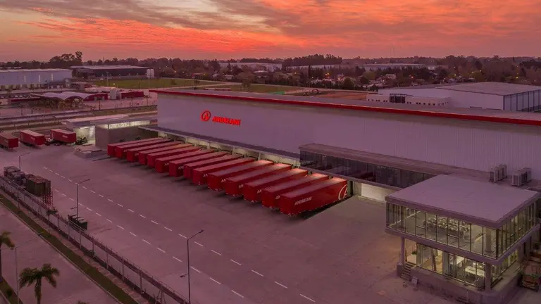 Andreani y Bekeu sellan una alianza estratégica para potenciar las compras entre empresas