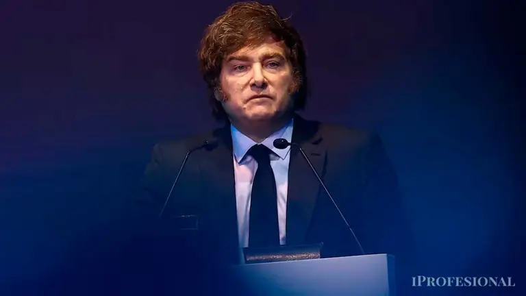 Milei apela a la cadena nacional para defender sus vetos y salvar reformas del "plan motosierra"