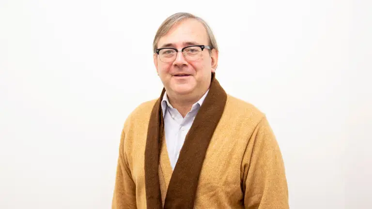 El dólar aumenta "por la mala praxis del Gobierno" según un economista