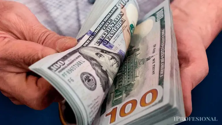 La inflación resiste la suba del dólar y no hay traslado a precios: qué contiene al IPC