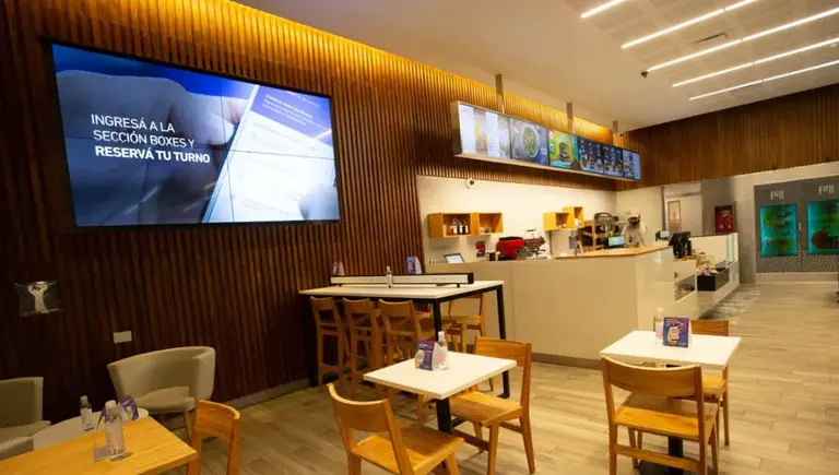 YPF abrirá tiendas Full por fuera de sus estaciones de servicio y competirá con McDonald's y Starbucks