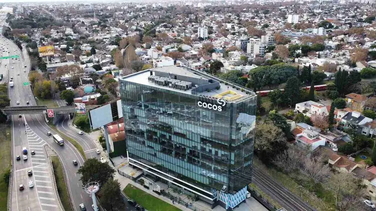 La fintech del CEO abucheado en el Movistar Arena mostró ganancias récord  y apunta al negocio bancario