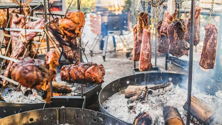 Qué hacer el finde largo en Buenos Aires: dónde es el festival del Asado y la Empanada