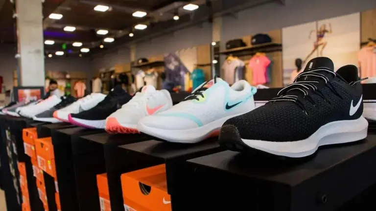 Outlet Nike vende zapatillas por menos de $40.000 en Buenos Aires