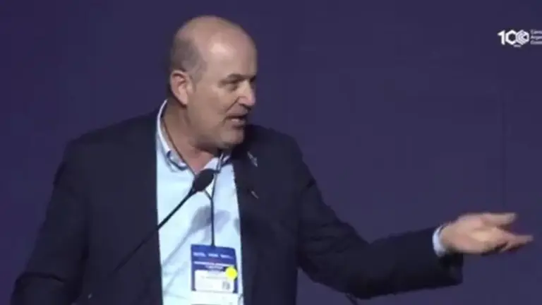 VIDEO | "La casta se defiende": el tenso cruce entre Sturzenegger y un reconocido empresario