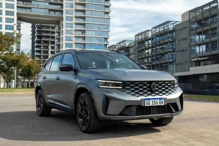 Renault arranca la preventa del nuevo Koleos con motor híbrido: cuánto sale