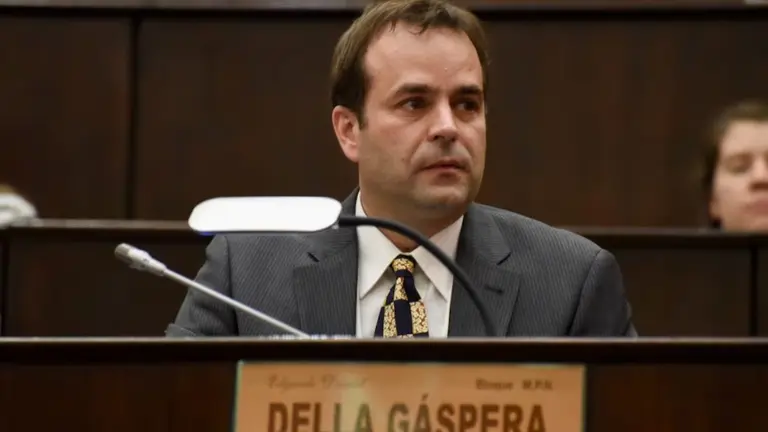 Un exdiputado cruzó a Chile con 50 balas sin declarar y es investigado por contrabando