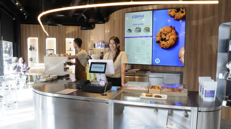 Peabody abre su propio bar: café de especialidad, música clásica y experiencias en vivo