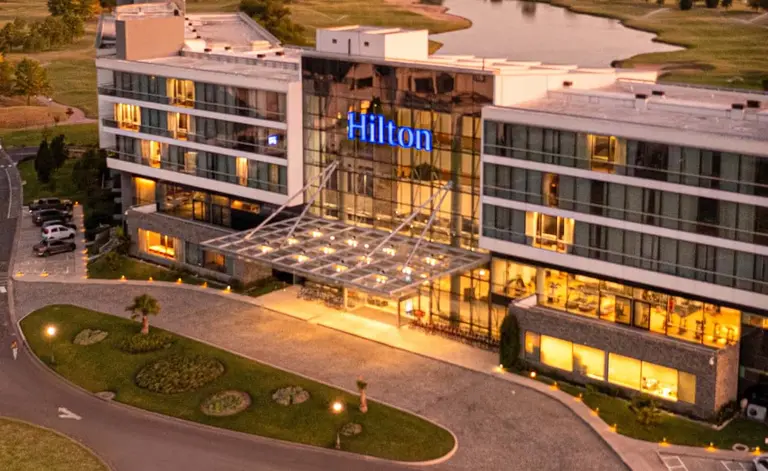 Propuestas de Hilton Pilar para septiembre 2025