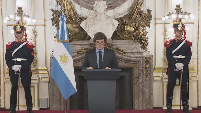 Milei presentó el Presupuesto: anunció aumentos en salud, educación, jubilaciones y pensiones por discapacidad