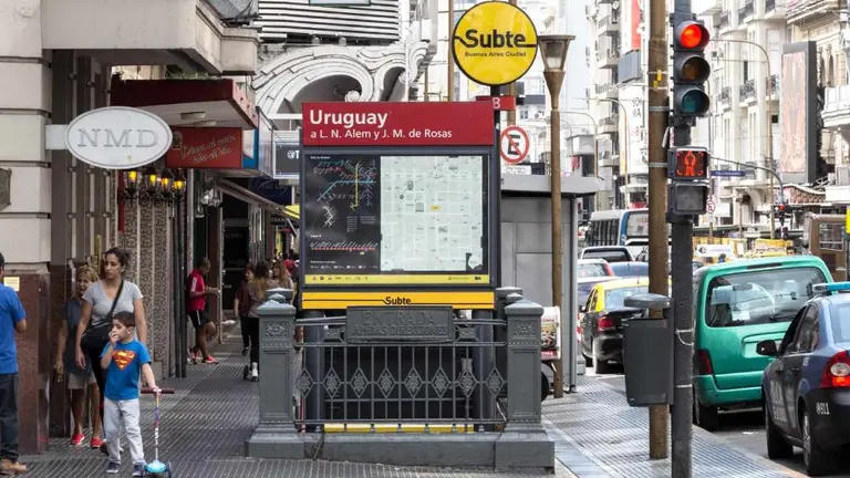 Nuevo nombre: la Legislatura aprobó renombrar una histórica estación de subte