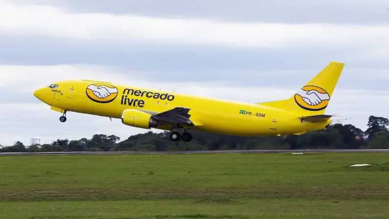 Mercado Libre lanza corredor aéreo hacia la Patagonia para reducir tiempos de entrega