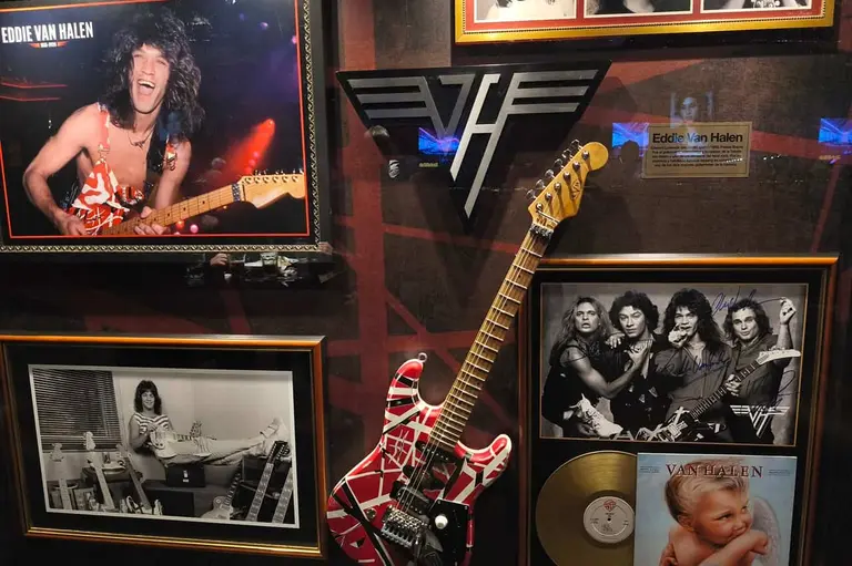 Cuánto hay que pagar por almuerzo, café y cócteles en el nuevo local de Rock&Feller’s Palermo